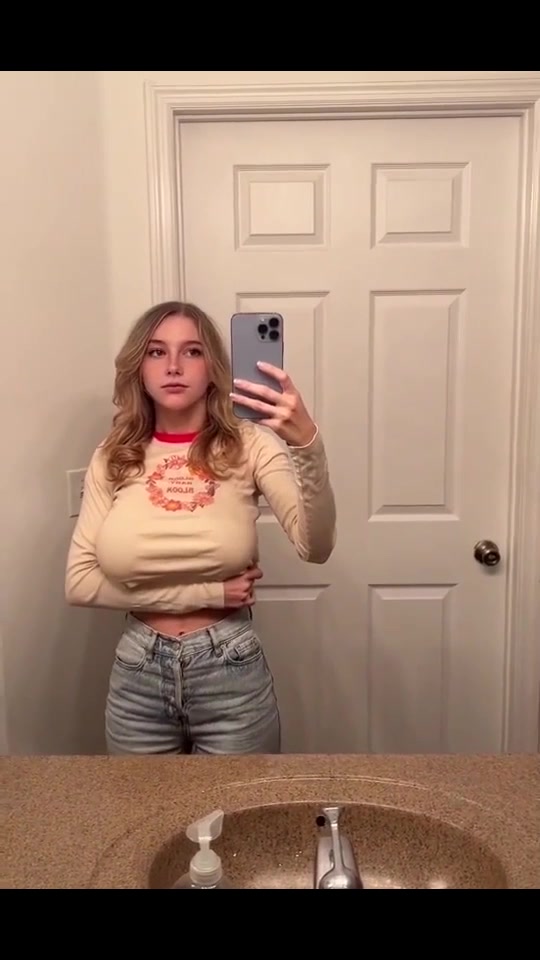 Zoe Moore Leaked Onlyfans – Shower Big Tits